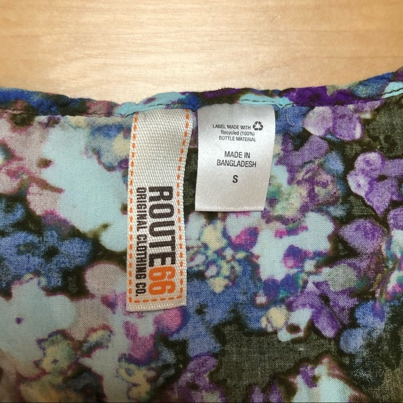 3for$10🌸 Route66 Floral Tank Top Size Small - Picture 5 of 5